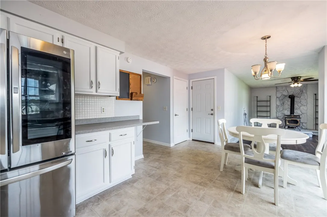 462 Crosby Lane, Greece, New York 14612, Greece, New York 14612, 3 Bedrooms Bedrooms, 7 Rooms Rooms,1 BathroomBathrooms,Residential,Closed,462 Crosby Lane, Greece, New York 14612,0,R1633588