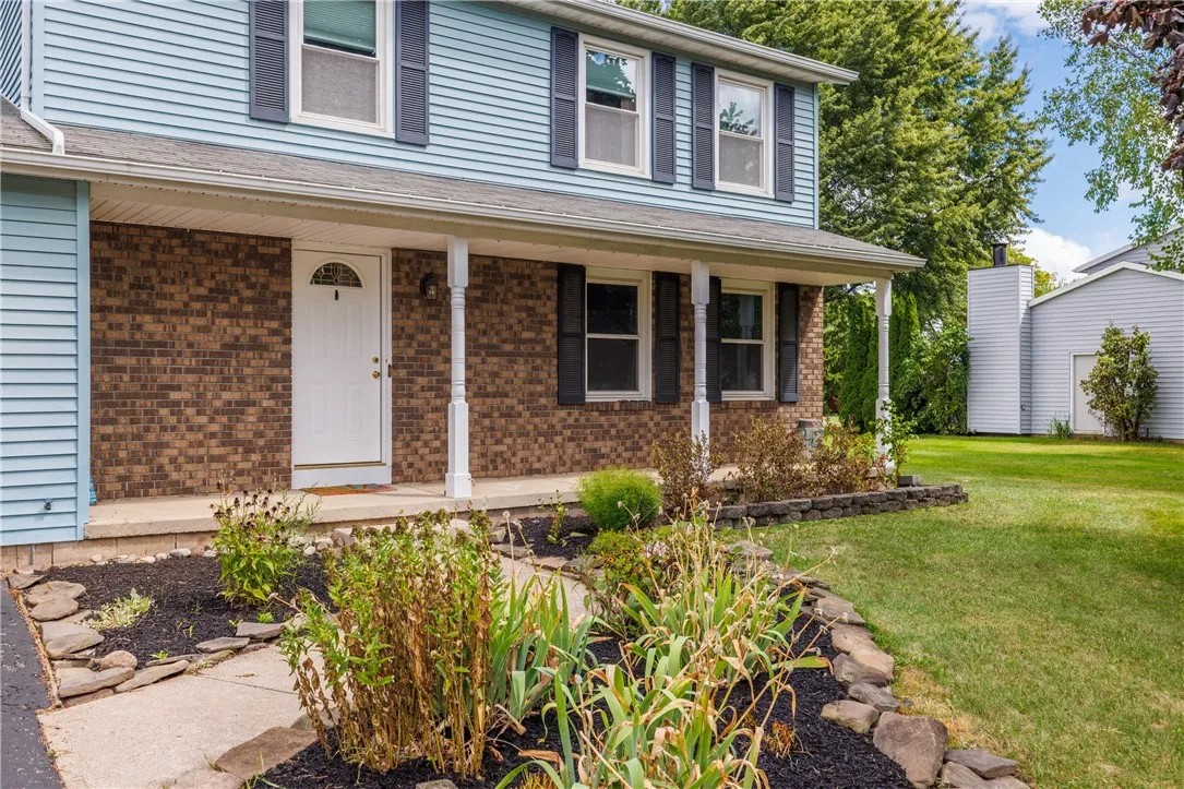 462 Crosby Lane, Greece, New York 14612, Greece, New York 14612, 3 Bedrooms Bedrooms, 7 Rooms Rooms,1 BathroomBathrooms,Residential,Closed,462 Crosby Lane, Greece, New York 14612,0,R1633588