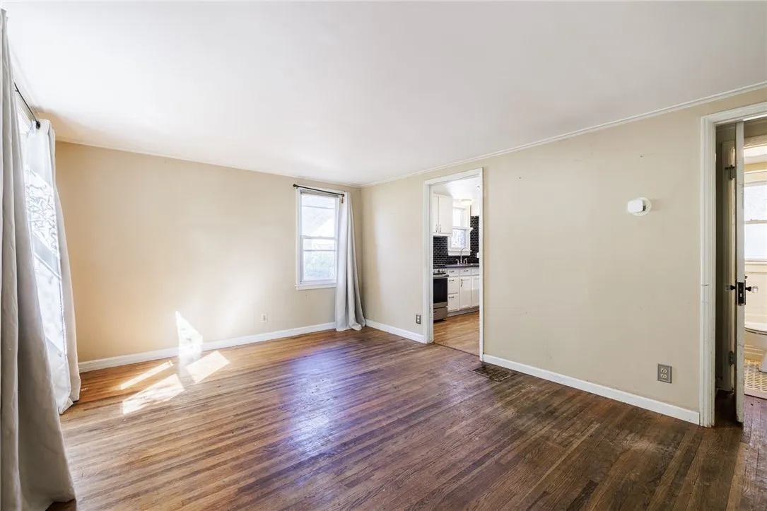 3066 Lyell Road, Gates, New York 14606, Gates, New York 14606, 2 Bedrooms Bedrooms, 4 Rooms Rooms,1 BathroomBathrooms,Residential,Closed,3066 Lyell Road, Gates, New York 14606,0,R1636550