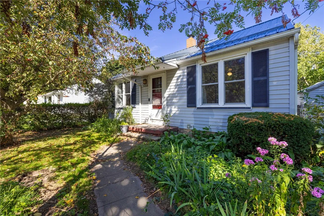 3066 Lyell Road, Gates, New York 14606, Gates, New York 14606, 2 Bedrooms Bedrooms, 4 Rooms Rooms,1 BathroomBathrooms,Residential,Closed,3066 Lyell Road, Gates, New York 14606,0,R1636550