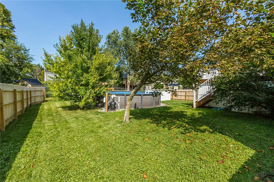 5715 Dalton Drive, Farmington, New York 14425, Farmington, New York 14425, 4 Bedrooms Bedrooms, 8 Rooms Rooms,2 BathroomsBathrooms,Residential,Closed,5715 Dalton Drive, Farmington, New York 14425,0,R1635952