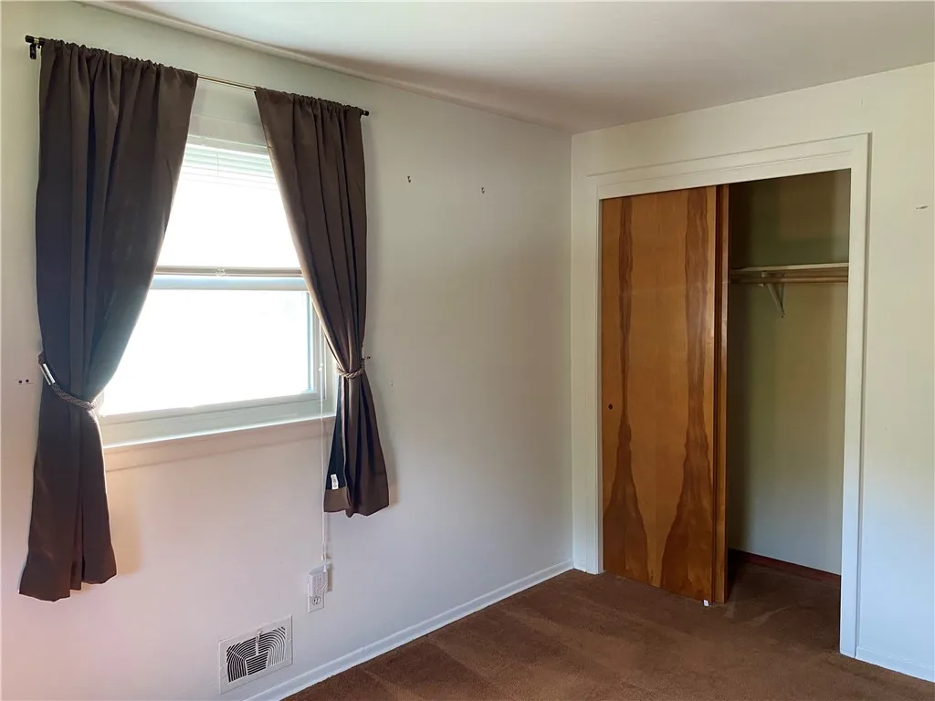 192 Summit Hill Drive, Greece, New York 14612, Greece, New York 14612, 3 Bedrooms Bedrooms, 7 Rooms Rooms,1 BathroomBathrooms,Residential,Closed,192 Summit Hill Drive, Greece, New York 14612,0,R1636705