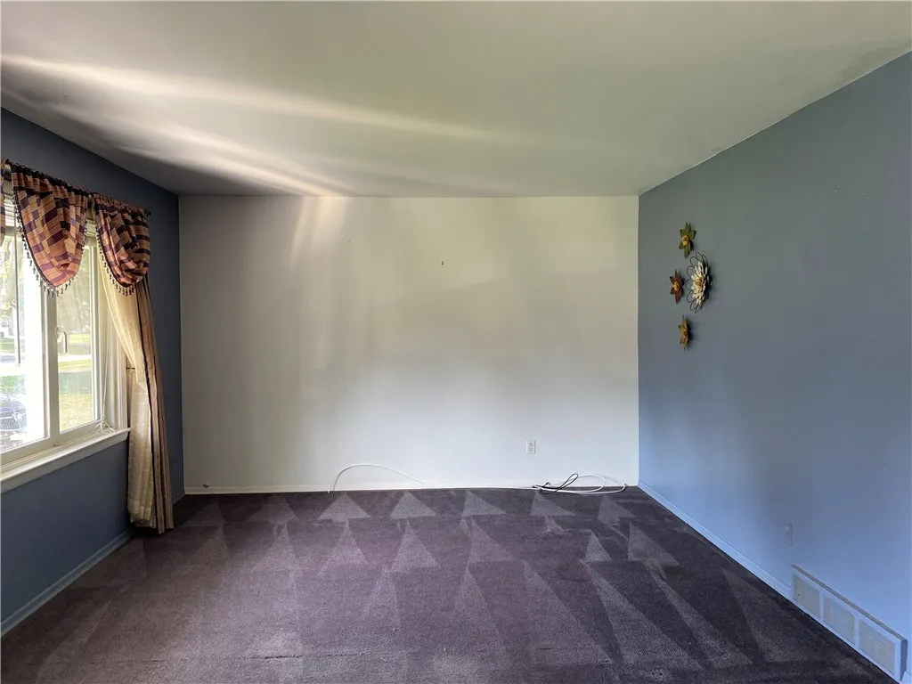 192 Summit Hill Drive, Greece, New York 14612, Greece, New York 14612, 3 Bedrooms Bedrooms, 7 Rooms Rooms,1 BathroomBathrooms,Residential,Closed,192 Summit Hill Drive, Greece, New York 14612,0,R1636705