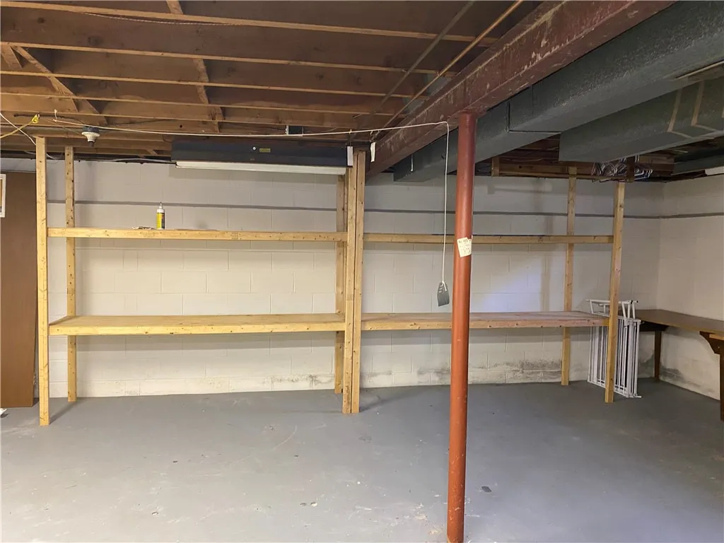 192 Summit Hill Drive, Greece, New York 14612, Greece, New York 14612, 3 Bedrooms Bedrooms, 7 Rooms Rooms,1 BathroomBathrooms,Residential,Closed,192 Summit Hill Drive, Greece, New York 14612,0,R1636705