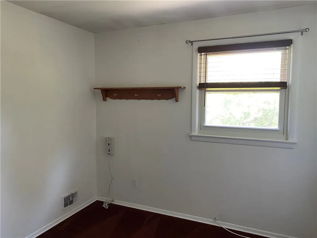 192 Summit Hill Drive, Greece, New York 14612, Greece, New York 14612, 3 Bedrooms Bedrooms, 7 Rooms Rooms,1 BathroomBathrooms,Residential,Closed,192 Summit Hill Drive, Greece, New York 14612,0,R1636705