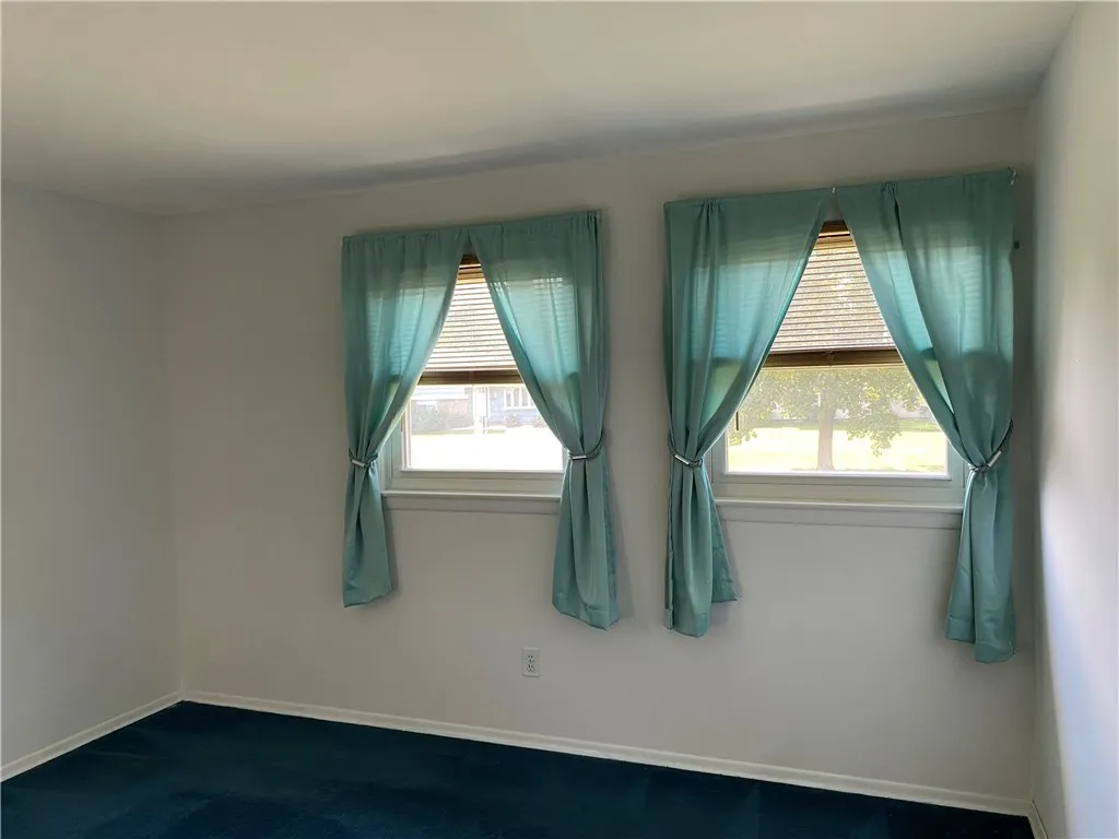 192 Summit Hill Drive, Greece, New York 14612, Greece, New York 14612, 3 Bedrooms Bedrooms, 7 Rooms Rooms,1 BathroomBathrooms,Residential,Closed,192 Summit Hill Drive, Greece, New York 14612,0,R1636705