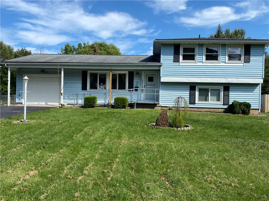 192 Summit Hill Drive, Greece, New York 14612, Greece, New York 14612, 3 Bedrooms Bedrooms, 7 Rooms Rooms,1 BathroomBathrooms,Residential,Closed,192 Summit Hill Drive, Greece, New York 14612,0,R1636705