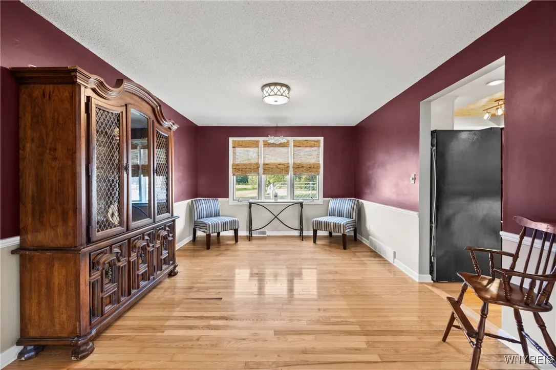 5821 Dunnigan Road, Pendleton, New York 14094, Pendleton, New York 14094, 4 Bedrooms Bedrooms, 12 Rooms Rooms,2 BathroomsBathrooms,Residential,Closed,5821 Dunnigan Road, Pendleton, New York 14094,0,B1637197