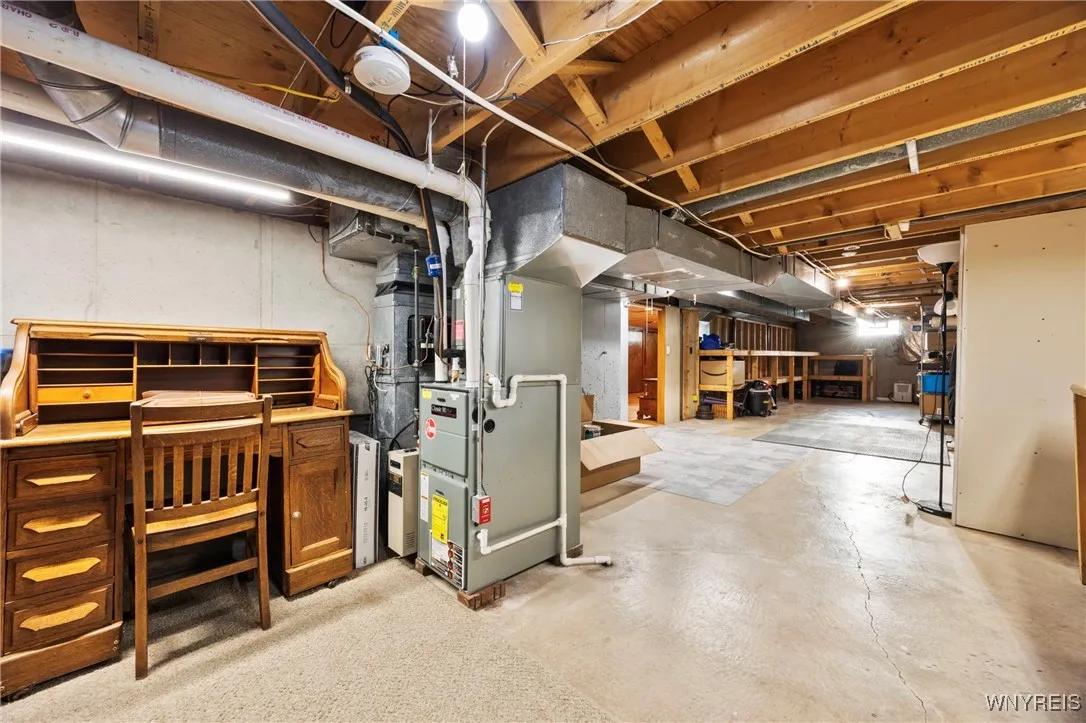 5821 Dunnigan Road, Pendleton, New York 14094, Pendleton, New York 14094, 4 Bedrooms Bedrooms, 12 Rooms Rooms,2 BathroomsBathrooms,Residential,Closed,5821 Dunnigan Road, Pendleton, New York 14094,0,B1637197