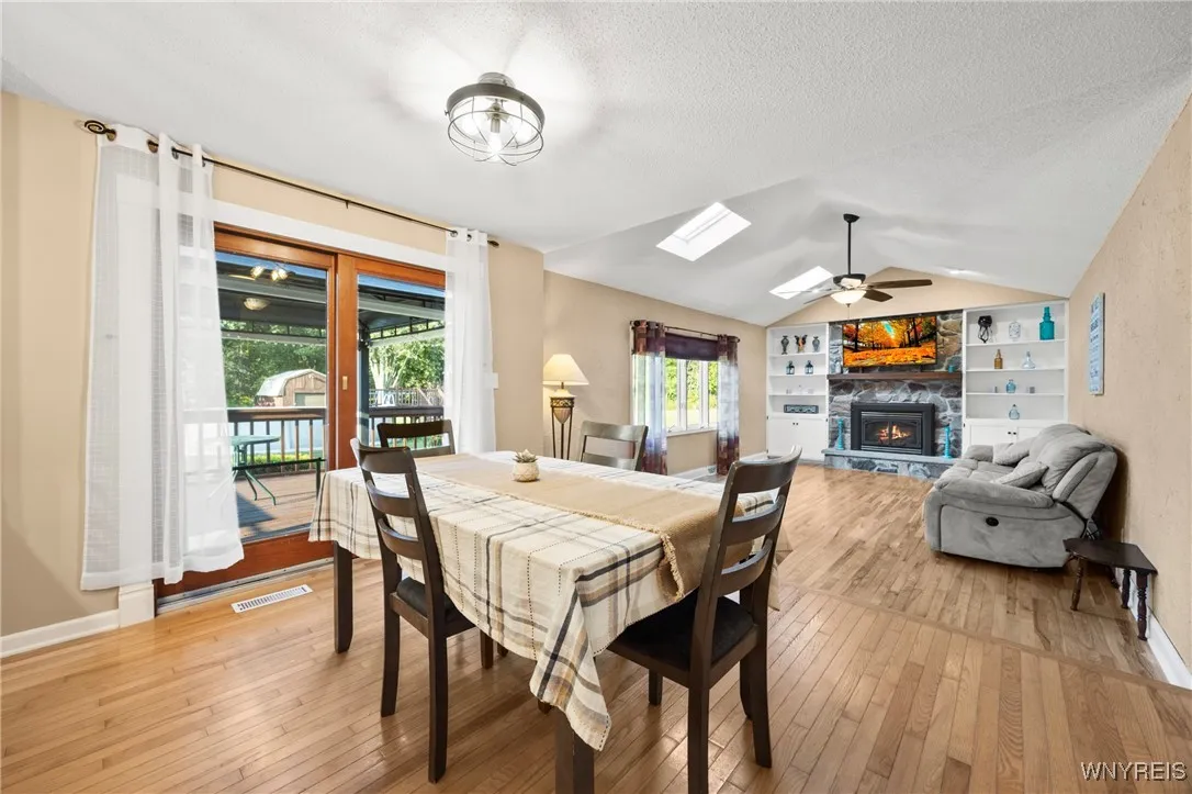 5821 Dunnigan Road, Pendleton, New York 14094, Pendleton, New York 14094, 4 Bedrooms Bedrooms, 12 Rooms Rooms,2 BathroomsBathrooms,Residential,Closed,5821 Dunnigan Road, Pendleton, New York 14094,0,B1637197