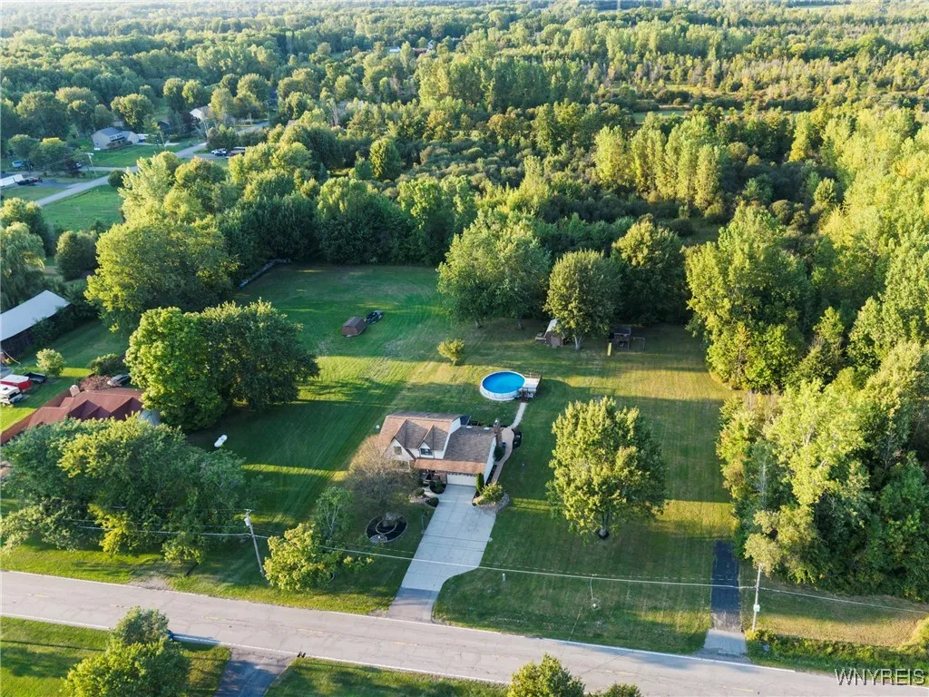 5821 Dunnigan Road, Pendleton, New York 14094, Pendleton, New York 14094, 4 Bedrooms Bedrooms, 12 Rooms Rooms,2 BathroomsBathrooms,Residential,Closed,5821 Dunnigan Road, Pendleton, New York 14094,0,B1637197