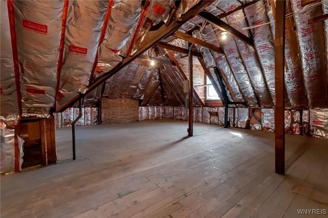 33 Summit Avenue, Buffalo, New York 14214, Buffalo, New York 14214, 4 Bedrooms Bedrooms, 11 Rooms Rooms,2 BathroomsBathrooms,Residential,Closed,33 Summit Avenue, Buffalo, New York 14214,0,B1637026