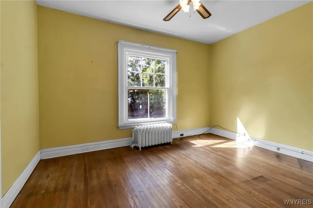 33 Summit Avenue, Buffalo, New York 14214, Buffalo, New York 14214, 4 Bedrooms Bedrooms, 11 Rooms Rooms,2 BathroomsBathrooms,Residential,Closed,33 Summit Avenue, Buffalo, New York 14214,0,B1637026