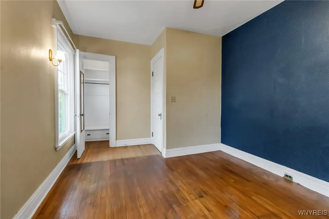 33 Summit Avenue, Buffalo, New York 14214, Buffalo, New York 14214, 4 Bedrooms Bedrooms, 11 Rooms Rooms,2 BathroomsBathrooms,Residential,Closed,33 Summit Avenue, Buffalo, New York 14214,0,B1637026