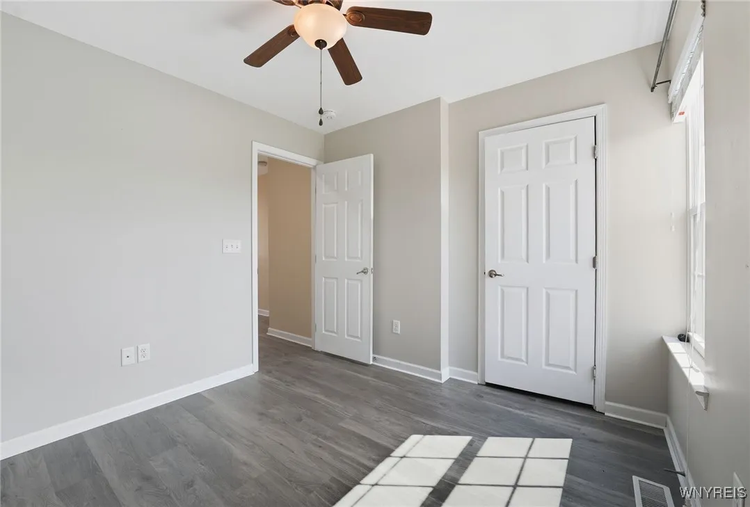 287 Waterford Park, Grand Island, New York 14072, Grand Island, New York 14072, 4 Bedrooms Bedrooms, 8 Rooms Rooms,2 BathroomsBathrooms,Residential,Closed,287 Waterford Park, Grand Island, New York 14072,0,B1633598