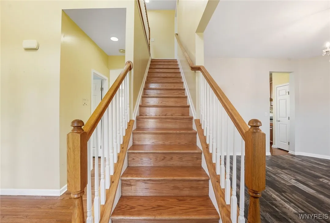 287 Waterford Park, Grand Island, New York 14072, Grand Island, New York 14072, 4 Bedrooms Bedrooms, 8 Rooms Rooms,2 BathroomsBathrooms,Residential,Closed,287 Waterford Park, Grand Island, New York 14072,0,B1633598