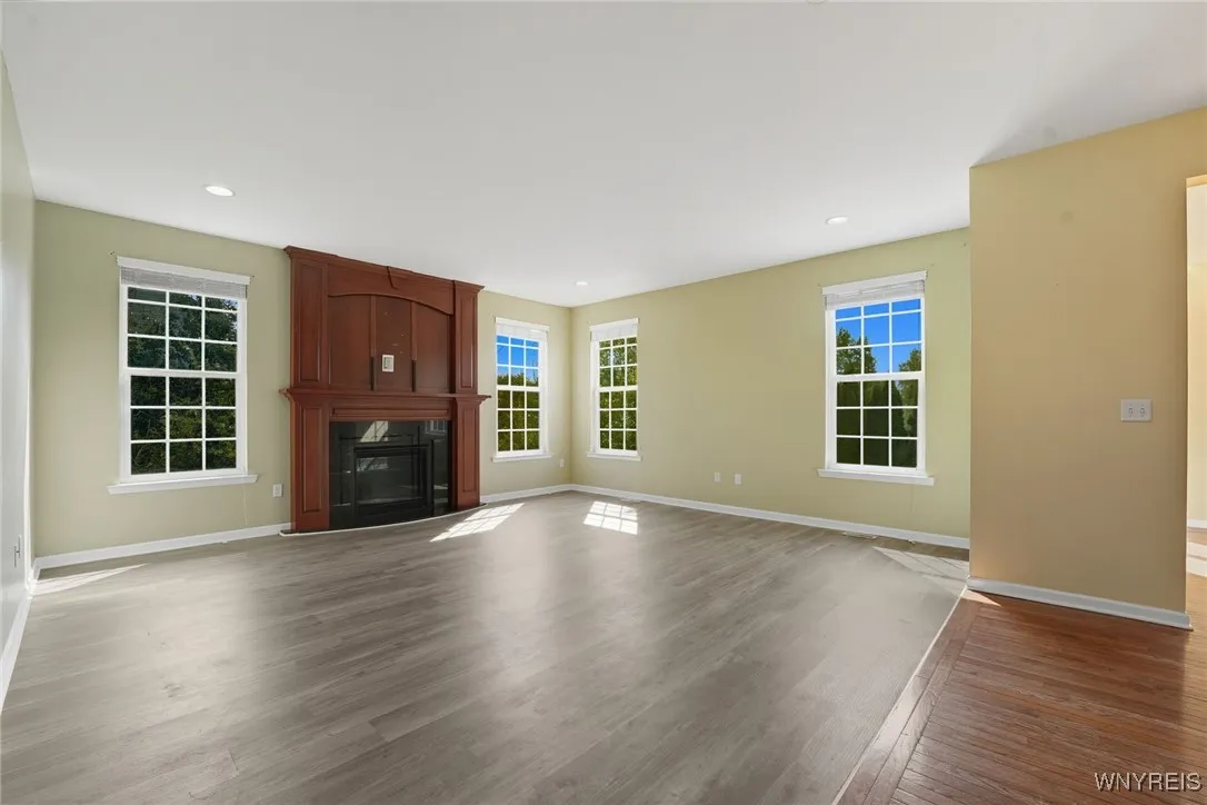 287 Waterford Park, Grand Island, New York 14072, Grand Island, New York 14072, 4 Bedrooms Bedrooms, 8 Rooms Rooms,2 BathroomsBathrooms,Residential,Closed,287 Waterford Park, Grand Island, New York 14072,0,B1633598