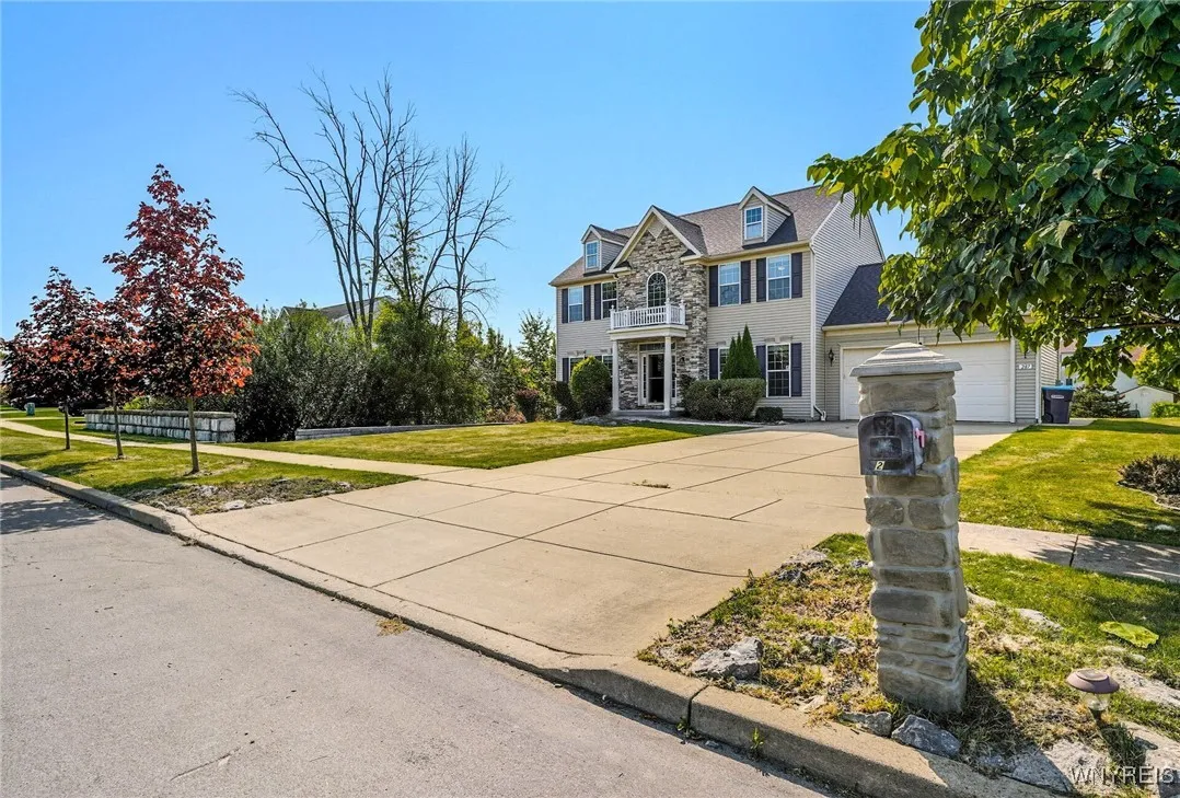 287 Waterford Park, Grand Island, New York 14072, Grand Island, New York 14072, 4 Bedrooms Bedrooms, 8 Rooms Rooms,2 BathroomsBathrooms,Residential,Closed,287 Waterford Park, Grand Island, New York 14072,0,B1633598