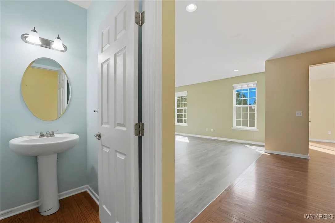 287 Waterford Park, Grand Island, New York 14072, Grand Island, New York 14072, 4 Bedrooms Bedrooms, 8 Rooms Rooms,2 BathroomsBathrooms,Residential,Closed,287 Waterford Park, Grand Island, New York 14072,0,B1633598