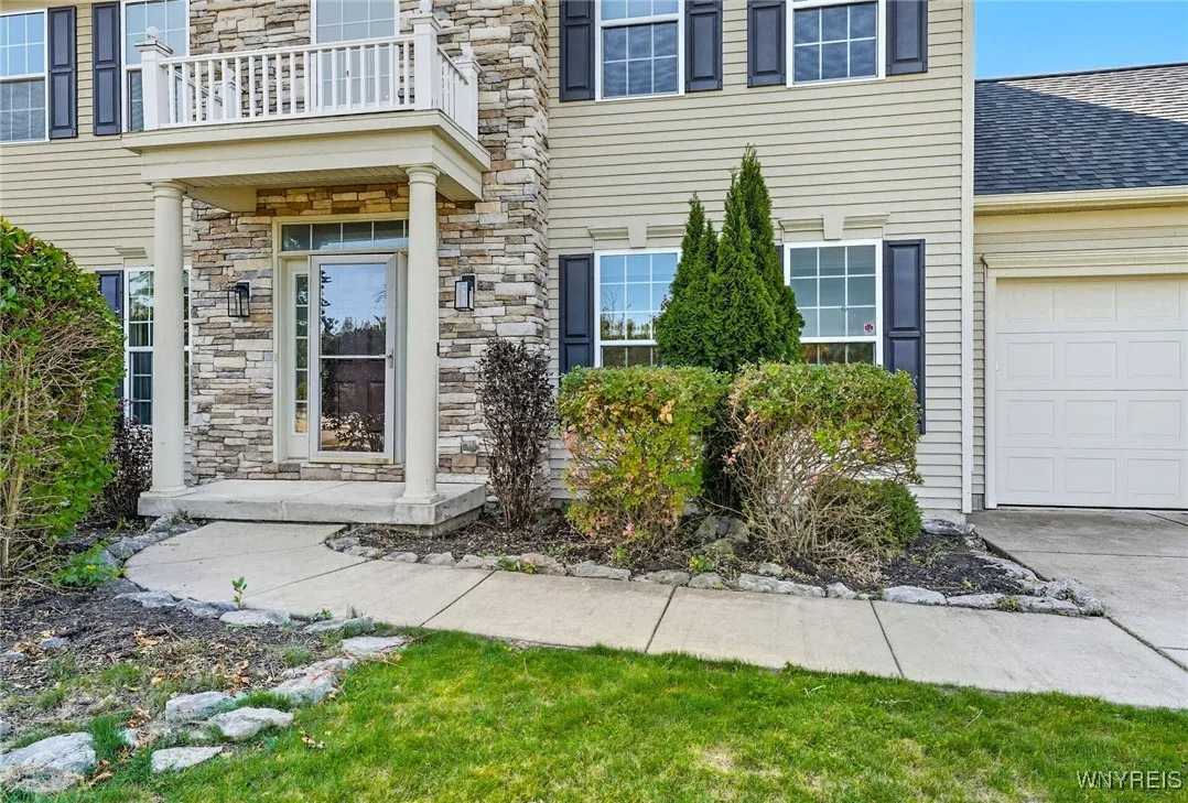 287 Waterford Park, Grand Island, New York 14072, Grand Island, New York 14072, 4 Bedrooms Bedrooms, 8 Rooms Rooms,2 BathroomsBathrooms,Residential,Closed,287 Waterford Park, Grand Island, New York 14072,0,B1633598