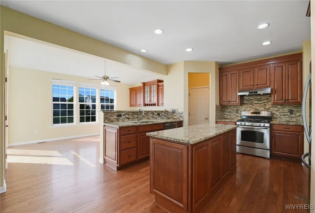 287 Waterford Park, Grand Island, New York 14072, Grand Island, New York 14072, 4 Bedrooms Bedrooms, 8 Rooms Rooms,2 BathroomsBathrooms,Residential,Closed,287 Waterford Park, Grand Island, New York 14072,0,B1633598