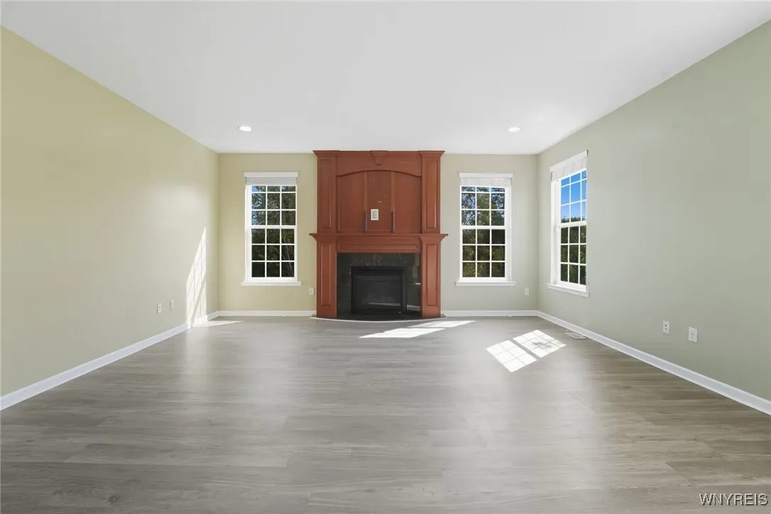 287 Waterford Park, Grand Island, New York 14072, Grand Island, New York 14072, 4 Bedrooms Bedrooms, 8 Rooms Rooms,2 BathroomsBathrooms,Residential,Closed,287 Waterford Park, Grand Island, New York 14072,0,B1633598