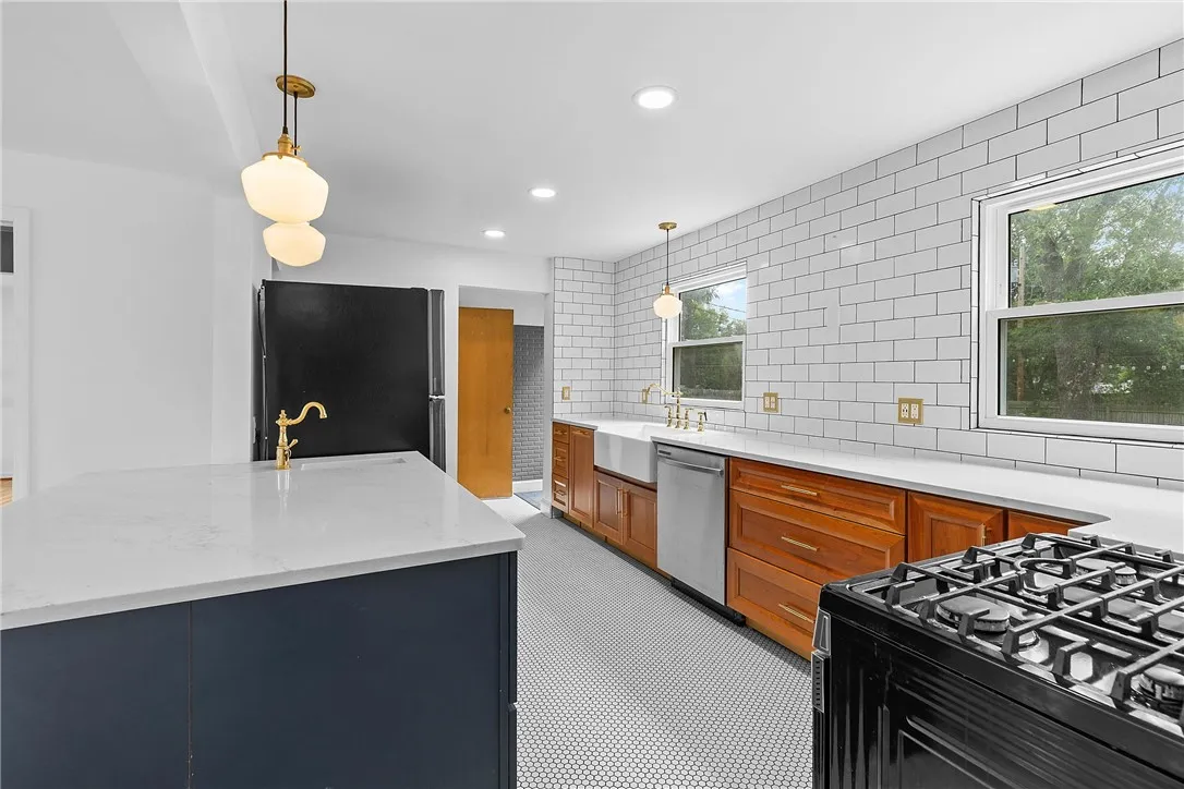 67 Fairmeadow Drive, Brighton, New York 14618, Brighton, New York 14618, 3 Bedrooms Bedrooms, 6 Rooms Rooms,2 BathroomsBathrooms,Residential,Closed,67 Fairmeadow Drive, Brighton, New York 14618,0,R1636828