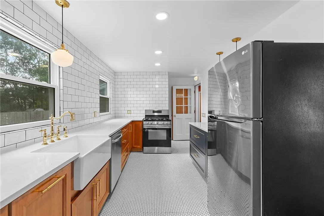 67 Fairmeadow Drive, Brighton, New York 14618, Brighton, New York 14618, 3 Bedrooms Bedrooms, 6 Rooms Rooms,2 BathroomsBathrooms,Residential,Closed,67 Fairmeadow Drive, Brighton, New York 14618,0,R1636828