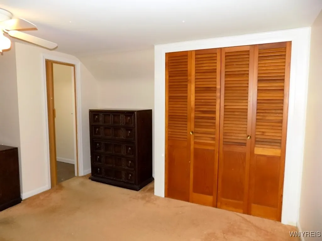 64 Oakridge Avenue, Tonawanda, New York 14217, Tonawanda, New York 14217, 3 Bedrooms Bedrooms, 6 Rooms Rooms,1 BathroomBathrooms,Residential,For Sale,64 Oakridge Avenue, Tonawanda, New York 14217,0,B1627591