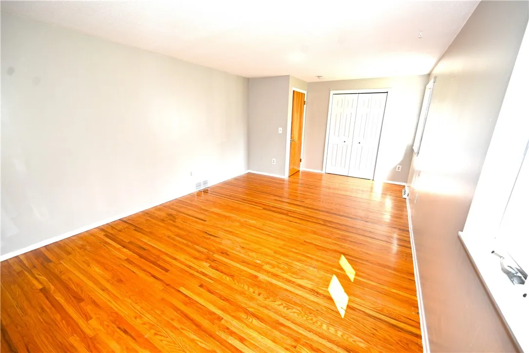 1093 Washington St Lower, Ogden, New York 14559, Ogden, New York 14559, 2 Bedrooms Bedrooms, 4 Rooms Rooms,1 BathroomBathrooms,Residential Lease,For Rent,1093 Washington St Lower, Ogden, New York 14559,0,R1637292