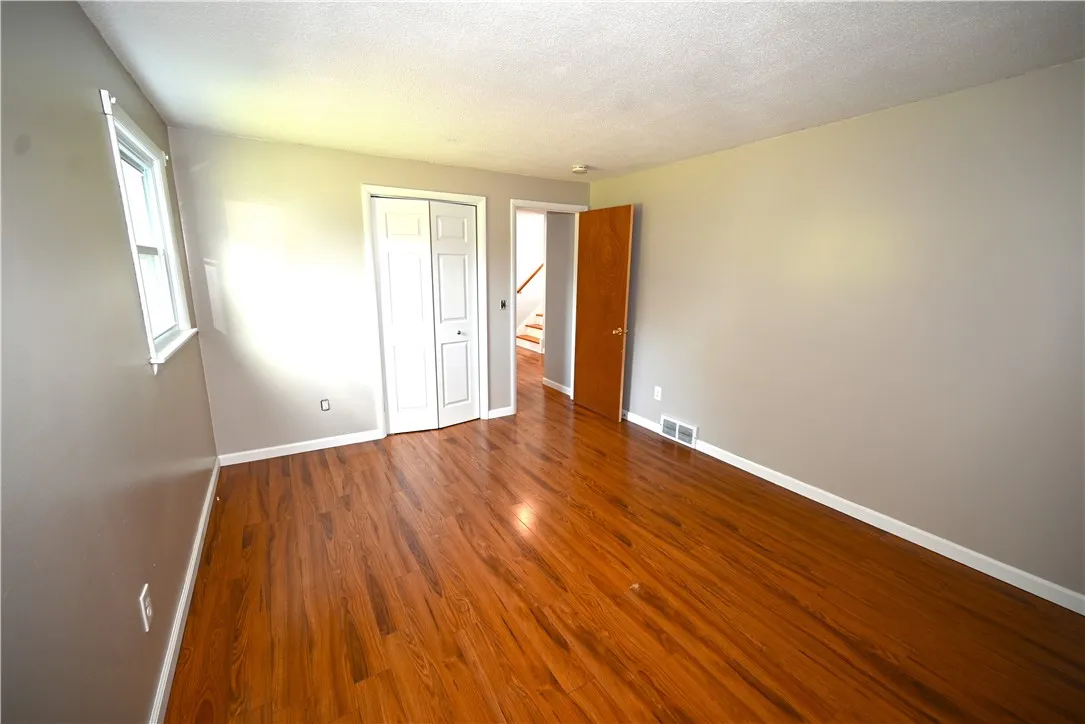 1093 Washington St Lower, Ogden, New York 14559, Ogden, New York 14559, 2 Bedrooms Bedrooms, 4 Rooms Rooms,1 BathroomBathrooms,Residential Lease,For Rent,1093 Washington St Lower, Ogden, New York 14559,0,R1637292