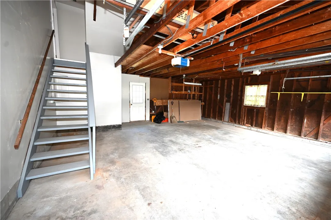 1093 Washington St Lower, Ogden, New York 14559, Ogden, New York 14559, 2 Bedrooms Bedrooms, 4 Rooms Rooms,1 BathroomBathrooms,Residential Lease,For Rent,1093 Washington St Lower, Ogden, New York 14559,0,R1637292