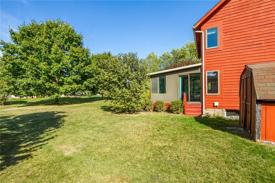 45 Pinewood, Chili, New York 14624, Chili, New York 14624, 3 Bedrooms Bedrooms, 8 Rooms Rooms,2 BathroomsBathrooms,Residential,Closed,45 Pinewood, Chili, New York 14624,0,R1636812