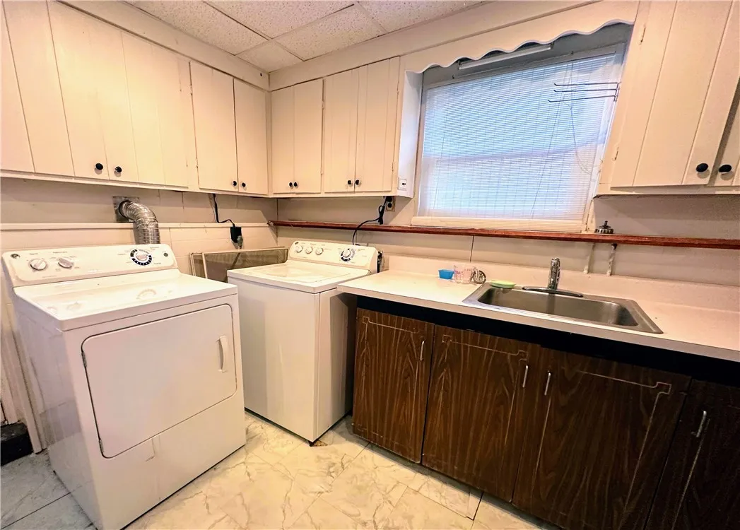 10 Nova Lane, Gates, New York 14606, Gates, New York 14606, 3 Bedrooms Bedrooms, 7 Rooms Rooms,1 BathroomBathrooms,Residential,Closed,10 Nova Lane, Gates, New York 14606,0,R1636776