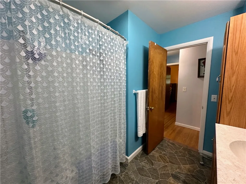 10 Nova Lane, Gates, New York 14606, Gates, New York 14606, 3 Bedrooms Bedrooms, 7 Rooms Rooms,1 BathroomBathrooms,Residential,Closed,10 Nova Lane, Gates, New York 14606,0,R1636776