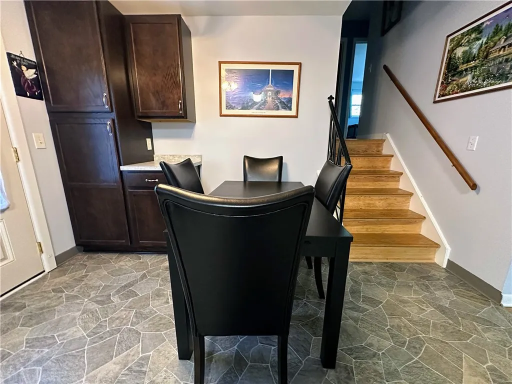 10 Nova Lane, Gates, New York 14606, Gates, New York 14606, 3 Bedrooms Bedrooms, 7 Rooms Rooms,1 BathroomBathrooms,Residential,Closed,10 Nova Lane, Gates, New York 14606,0,R1636776