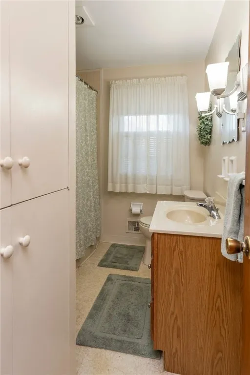 65 Masthead, Henrietta, New York 14623, Henrietta, New York 14623, 3 Bedrooms Bedrooms, 7 Rooms Rooms,1 BathroomBathrooms,Residential,Closed,65 Masthead, Henrietta, New York 14623,0,R1637278