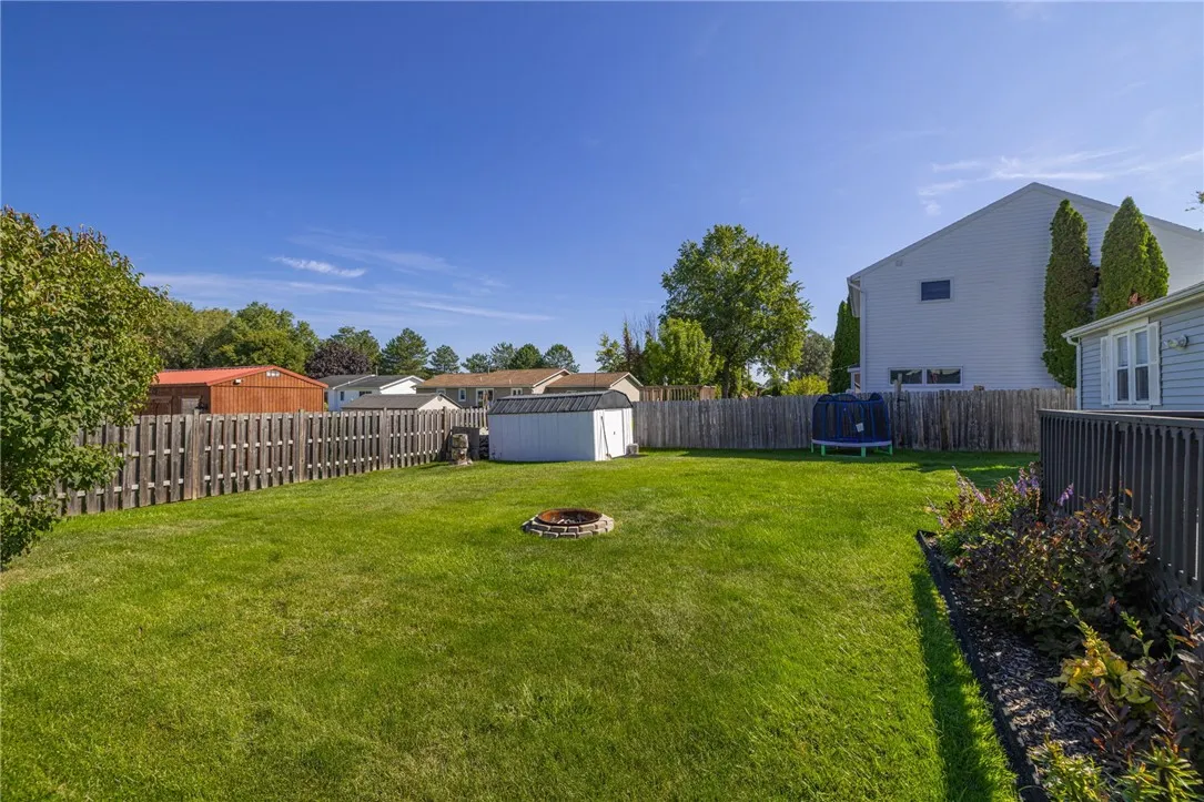 2986 Lyell Road, Gates, New York 14606, Gates, New York 14606, 2 Bedrooms Bedrooms, 6 Rooms Rooms,2 BathroomsBathrooms,Residential,Closed,2986 Lyell Road, Gates, New York 14606,0,R1636644