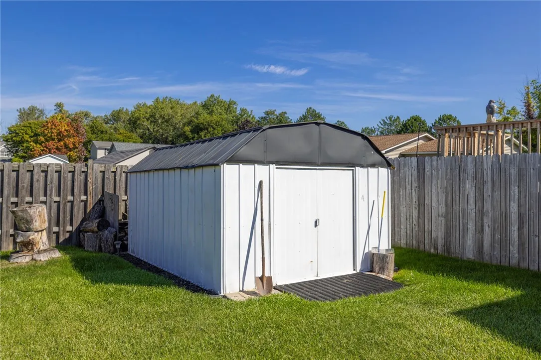 2986 Lyell Road, Gates, New York 14606, Gates, New York 14606, 2 Bedrooms Bedrooms, 6 Rooms Rooms,2 BathroomsBathrooms,Residential,Closed,2986 Lyell Road, Gates, New York 14606,0,R1636644