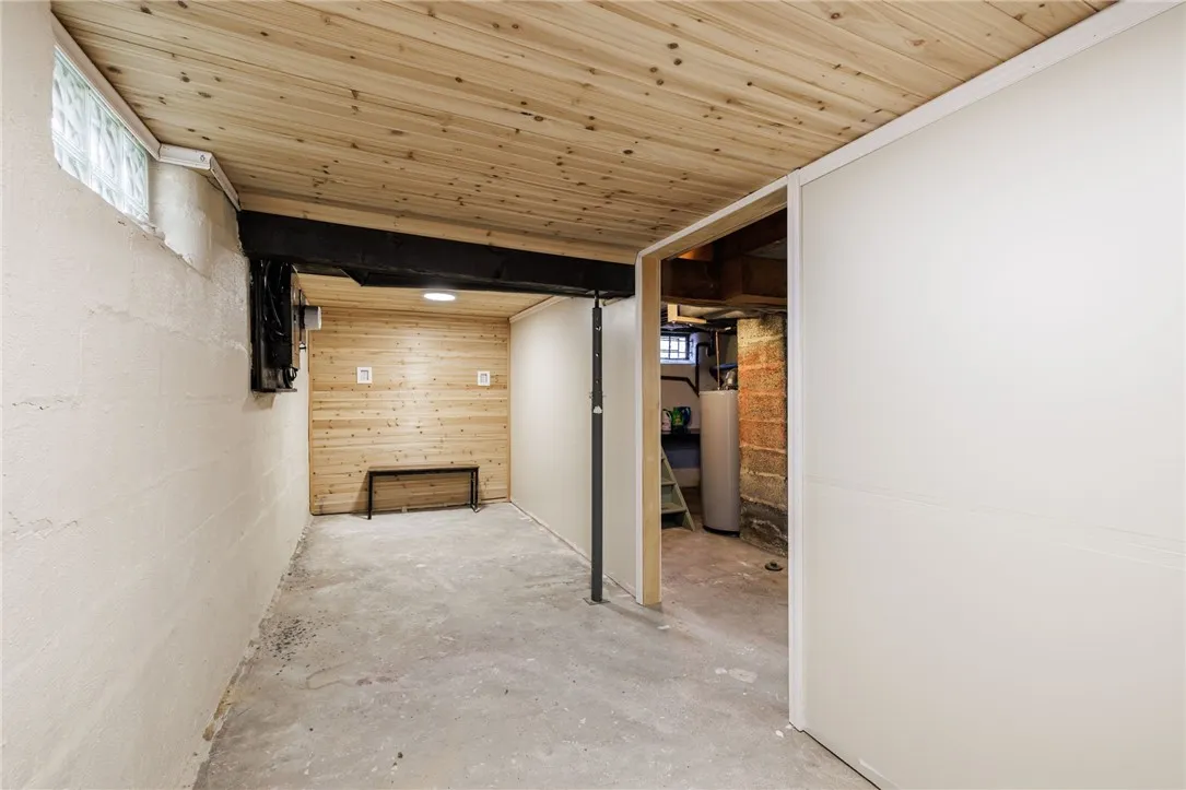 2986 Lyell Road, Gates, New York 14606, Gates, New York 14606, 2 Bedrooms Bedrooms, 6 Rooms Rooms,2 BathroomsBathrooms,Residential,Closed,2986 Lyell Road, Gates, New York 14606,0,R1636644