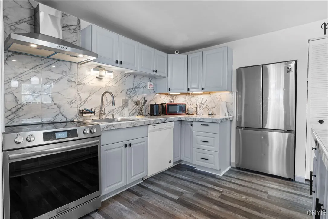 Stainless steel appliances!