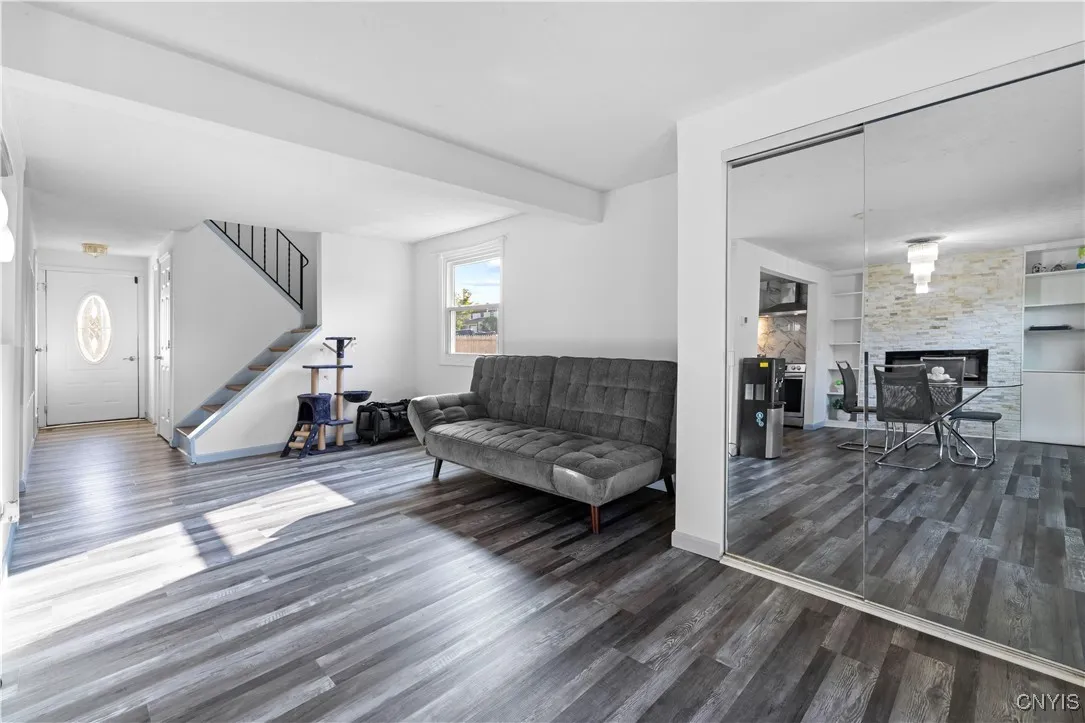 8112 Weblank Way, Clay, New York 13041, Clay, New York 13041, 3 Bedrooms Bedrooms, 7 Rooms Rooms,1 BathroomBathrooms,Residential,Closed,8112 Weblank Way, Clay, New York 13041,0,S1636772