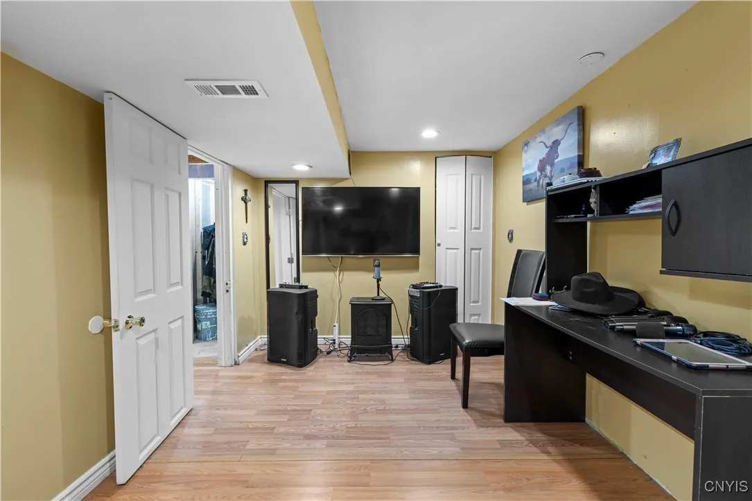 8112 Weblank Way, Clay, New York 13041, Clay, New York 13041, 3 Bedrooms Bedrooms, 7 Rooms Rooms,1 BathroomBathrooms,Residential,Closed,8112 Weblank Way, Clay, New York 13041,0,S1636772