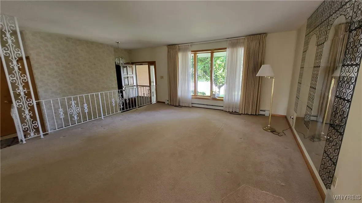 63 Sunrise Terrace, West Seneca, New York 14224, West Seneca, New York 14224, 3 Bedrooms Bedrooms, 7 Rooms Rooms,1 BathroomBathrooms,Residential,For Sale,63 Sunrise Terrace, West Seneca, New York 14224,0,B1636912