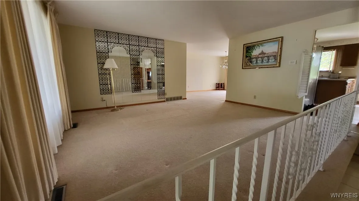 63 Sunrise Terrace, West Seneca, New York 14224, West Seneca, New York 14224, 3 Bedrooms Bedrooms, 7 Rooms Rooms,1 BathroomBathrooms,Residential,For Sale,63 Sunrise Terrace, West Seneca, New York 14224,0,B1636912