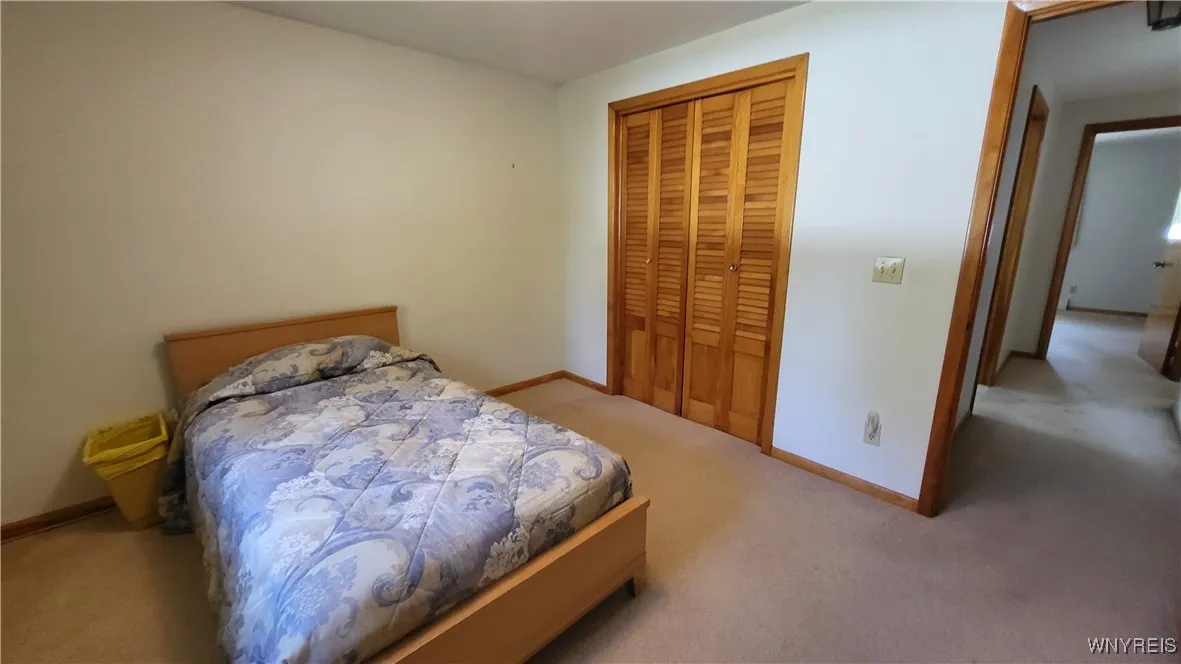 63 Sunrise Terrace, West Seneca, New York 14224, West Seneca, New York 14224, 3 Bedrooms Bedrooms, 7 Rooms Rooms,1 BathroomBathrooms,Residential,For Sale,63 Sunrise Terrace, West Seneca, New York 14224,0,B1636912