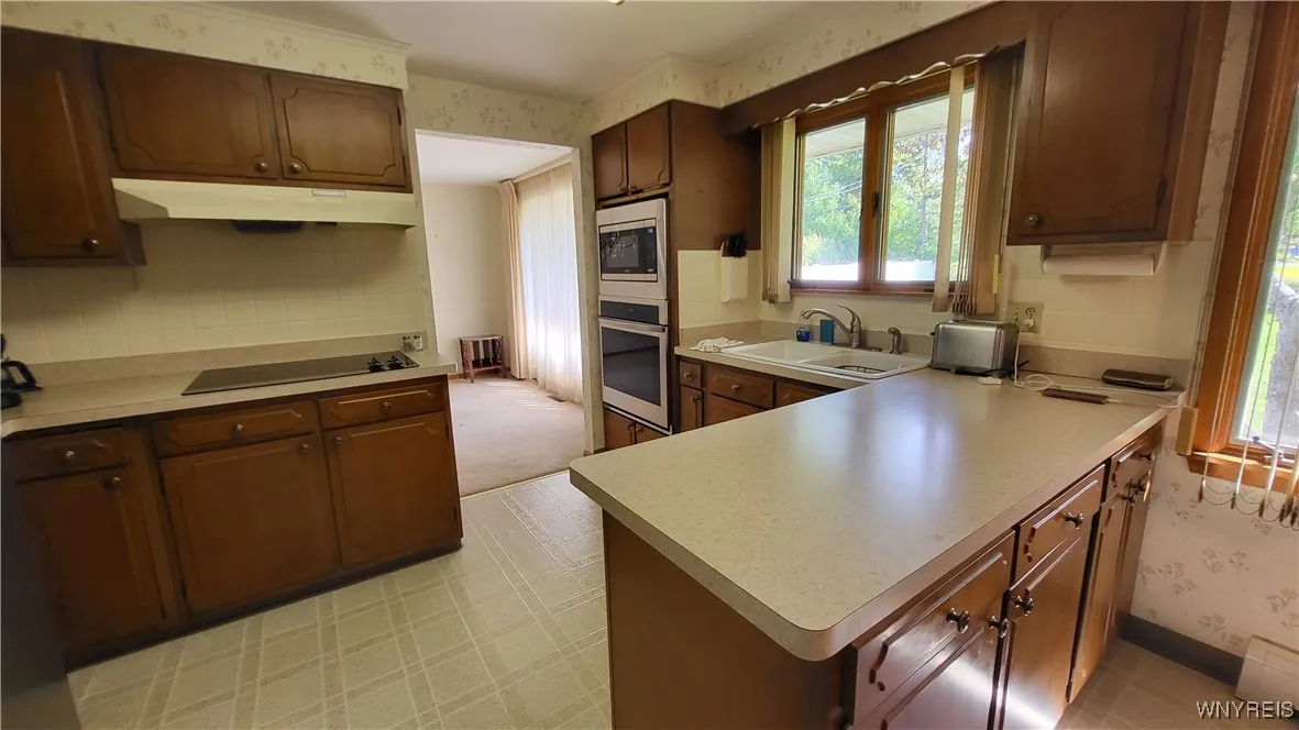 63 Sunrise Terrace, West Seneca, New York 14224, West Seneca, New York 14224, 3 Bedrooms Bedrooms, 7 Rooms Rooms,1 BathroomBathrooms,Residential,For Sale,63 Sunrise Terrace, West Seneca, New York 14224,0,B1636912