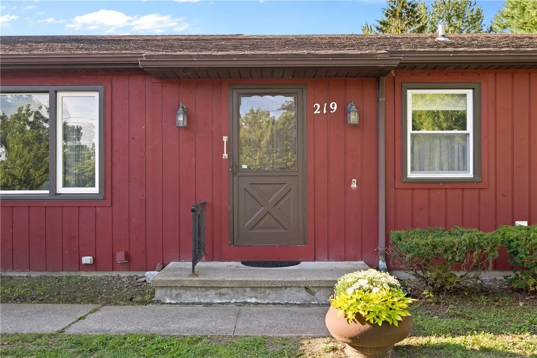 219 Peck Road, Parma, New York 14468, Parma, New York 14468, 3 Bedrooms Bedrooms, 6 Rooms Rooms,1 BathroomBathrooms,Residential,Closed,219 Peck Road, Parma, New York 14468,0,R1634258