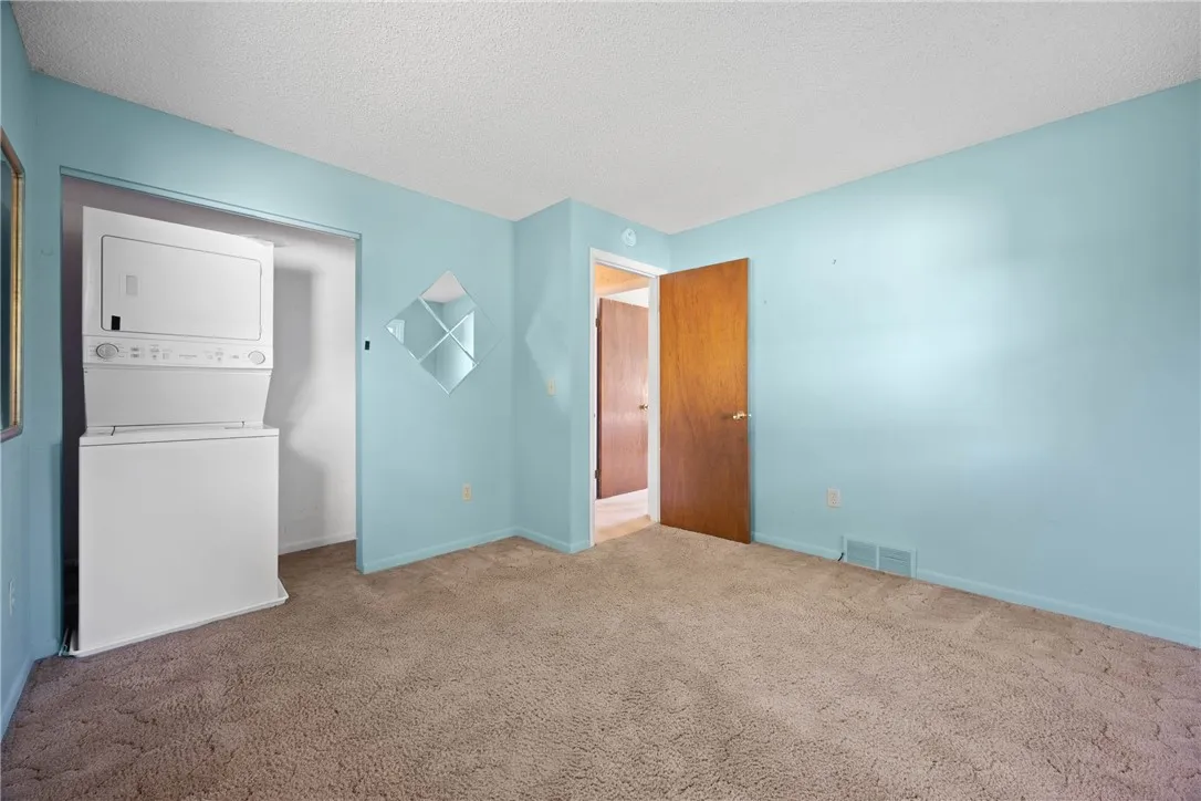 219 Peck Road, Parma, New York 14468, Parma, New York 14468, 3 Bedrooms Bedrooms, 6 Rooms Rooms,1 BathroomBathrooms,Residential,Closed,219 Peck Road, Parma, New York 14468,0,R1634258