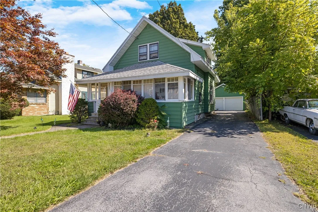 112 Northwood Drive, Salina, New York 13211, Salina, New York 13211, 4 Bedrooms Bedrooms, 7 Rooms Rooms,1 BathroomBathrooms,Residential,Closed,112 Northwood Drive, Salina, New York 13211,0,S1637346